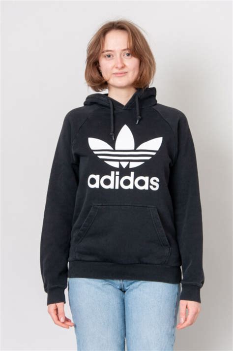 adidas pullover schwarz mit weißem print